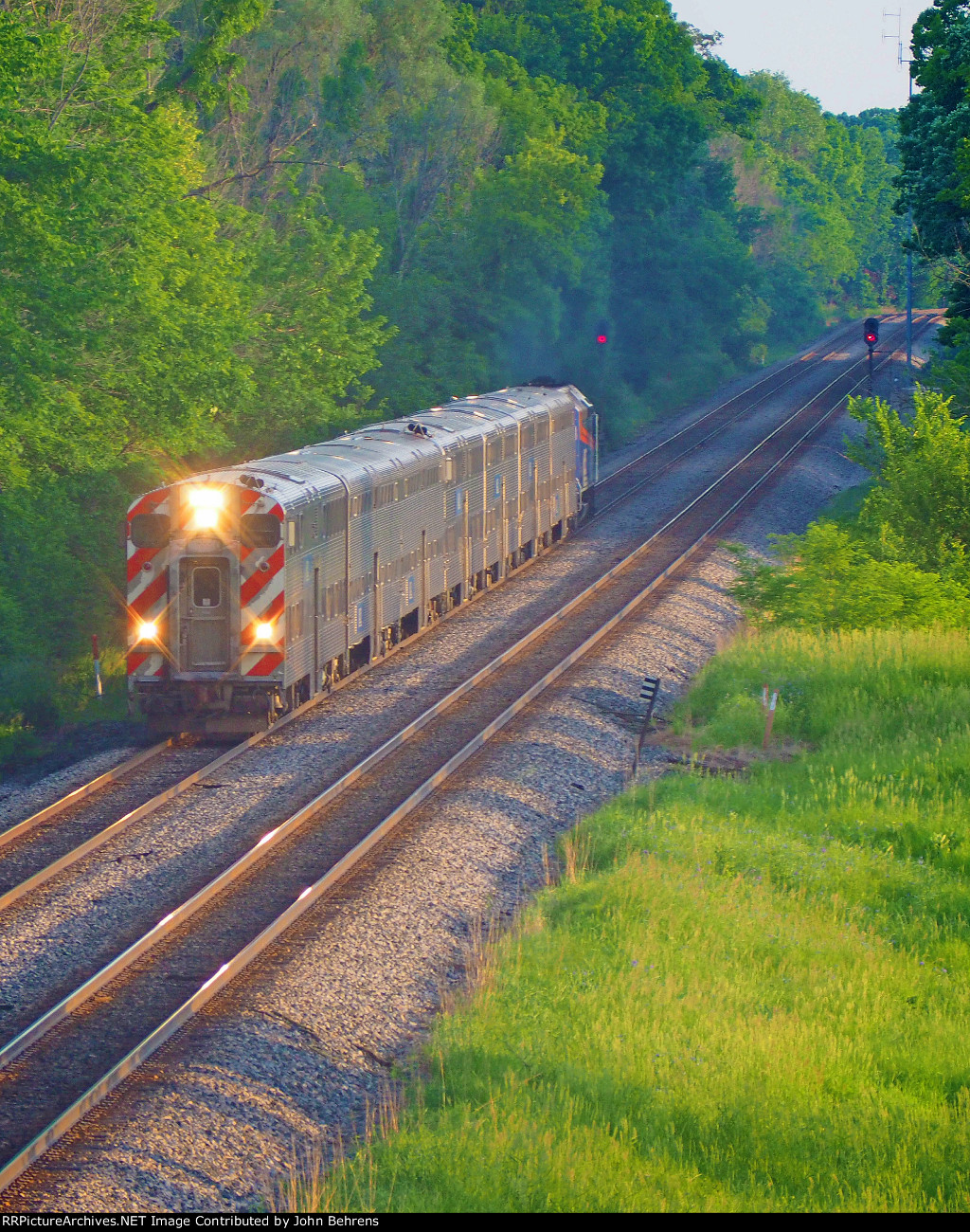 metra-sunday-morning-inbound-from-fox-lake-to-cus